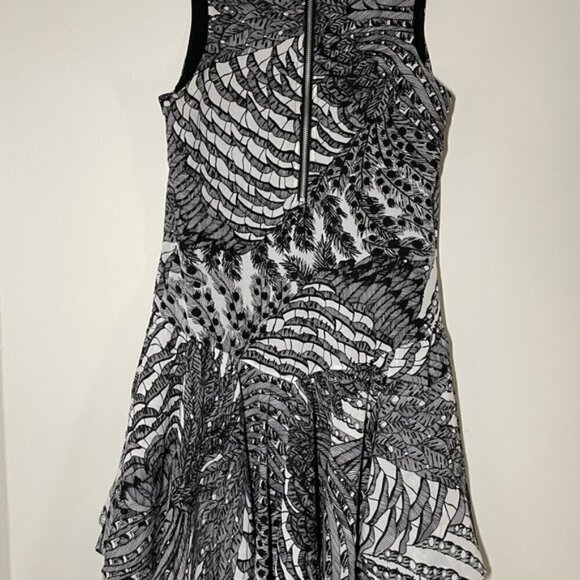 Ted Baker Sleeveless Ruffle Dress size US 6 - Picture 5 of 6